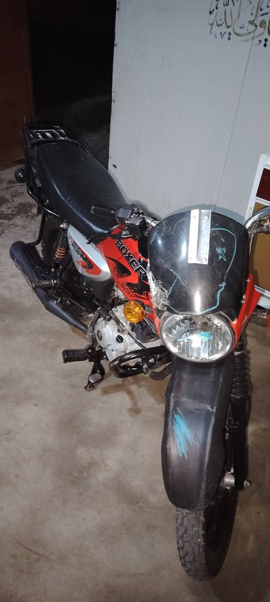 ⛔⛔دراجة بوكسر للبيع 
نضافة فول للشراء التواصل مع صاحب الرقم  ***********
مكلف بالنشرقضاء المجر
