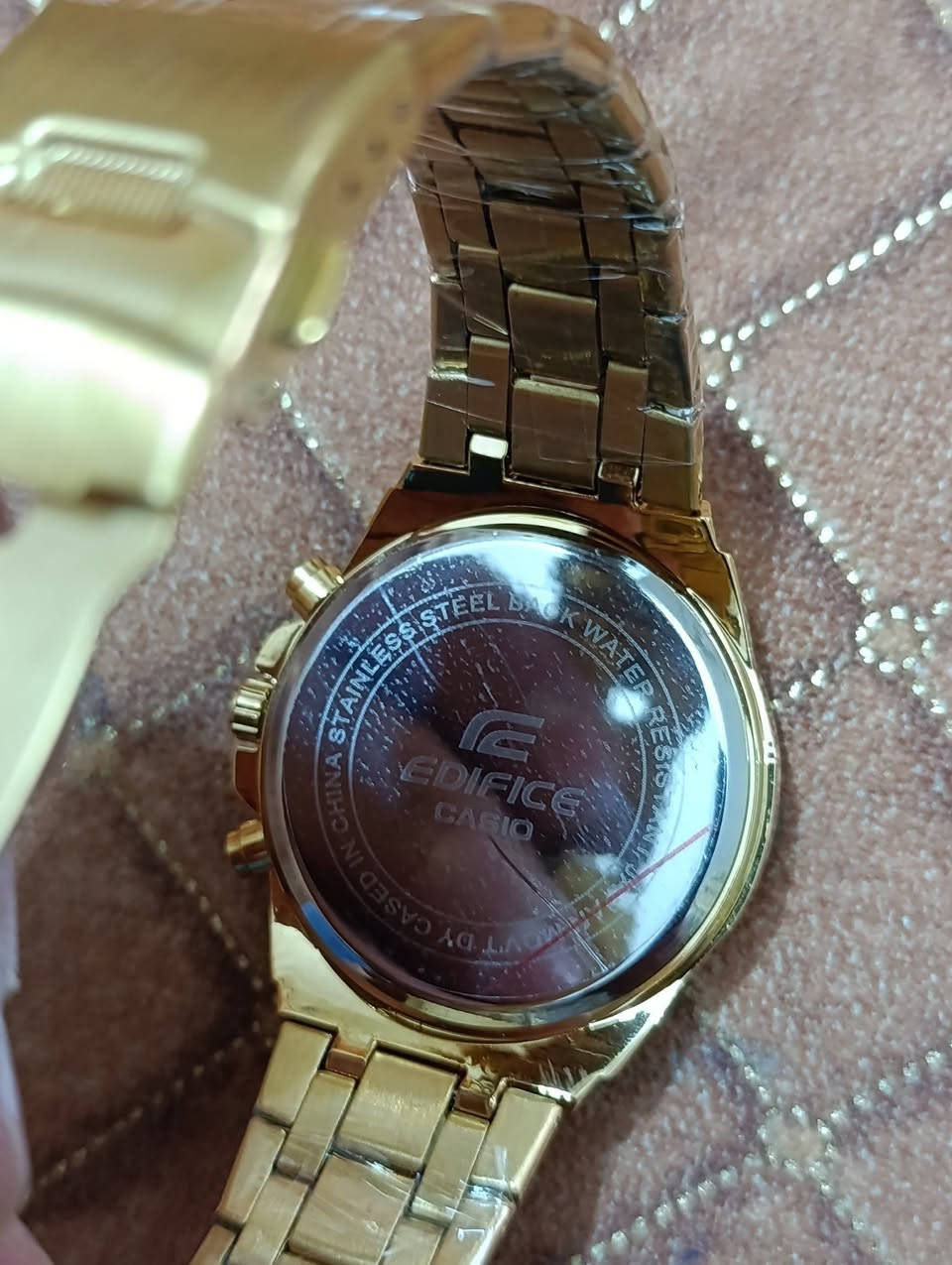 تعال وخليك مميز يم السيادة 
ساعة كوالتي عالي جدا جدا مختم من جميع الجهات سل ستيل طلاء ثابت ضد الماء سناتر شغاله 
***********
واتساب
