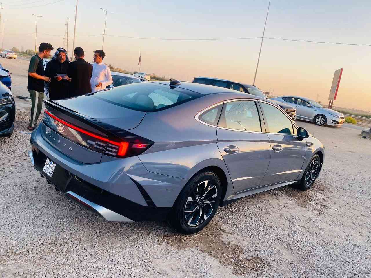 #يالله هـونداي سوناتا موديل 2025 
دخول جديد مرقم مثني شهداء وكآله 
عامه من المالك بسم المشتري مباشر 
السياره كفاله عامه صبغ وفتح وتبديل 
شباك دعاميه مبدل فقط وباقي مكفول 
الموصفات سبورت فول عده الفتحه 
داخل ابيض مكينه 2500 وباقي الموصفات 
واضحه ماشيه 30 فقط الـسعر 190$  
تـفاصيل واتـساب (***********)
مـوجوده المثني الرميثه
