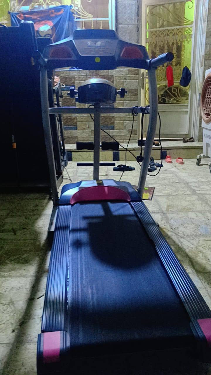 جهاز جري استخدام منزلي نضيف جدا وزن يتحمل ١٦٠كيلو بي حزام تكسير شحوم تدليك جسم كامل موصفات مبي ثري سماعات بلوتوث العنوان بغداد السعر ٢٢٥
***********
