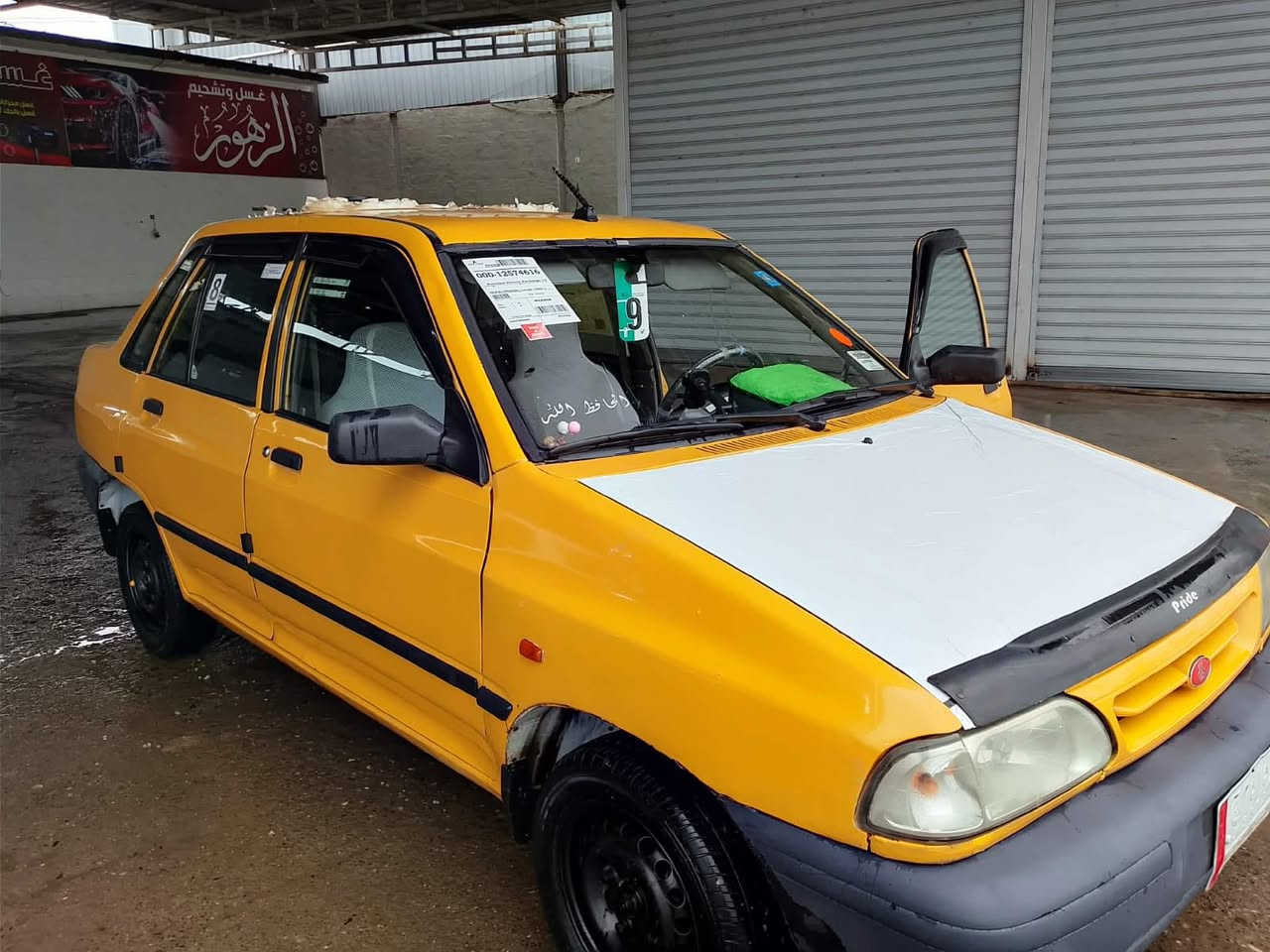 سلام عليكم سايبه للبيع موديل 11 كاربون بانزين هيه ١٠٠ غرمات صفر شرعي بل موصل
تريد وكاله تريد تحويل كير محرك شرط 
شواصي شرط  السعر 26 
كورك ***********
