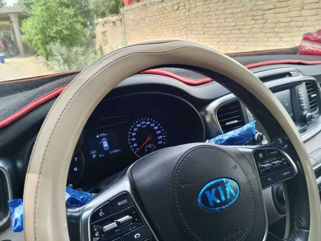 السلام عليكم كيا سورنتو 2018 خليجي شكل2020 للسياره جديده فول مواصفات واحد عل واحد كفاله عامه من كلشي داخل وخارج كله عل الشركه منضومه زنون كامله السياره بسمي استخدام شخصي  السياره من كلشي كير مكينه تبريد عل وضع الشركه. رقم دولي. سنويه 2030 الموصفات معروفه الفول.... العوان بابل.. ***********. ///***********
