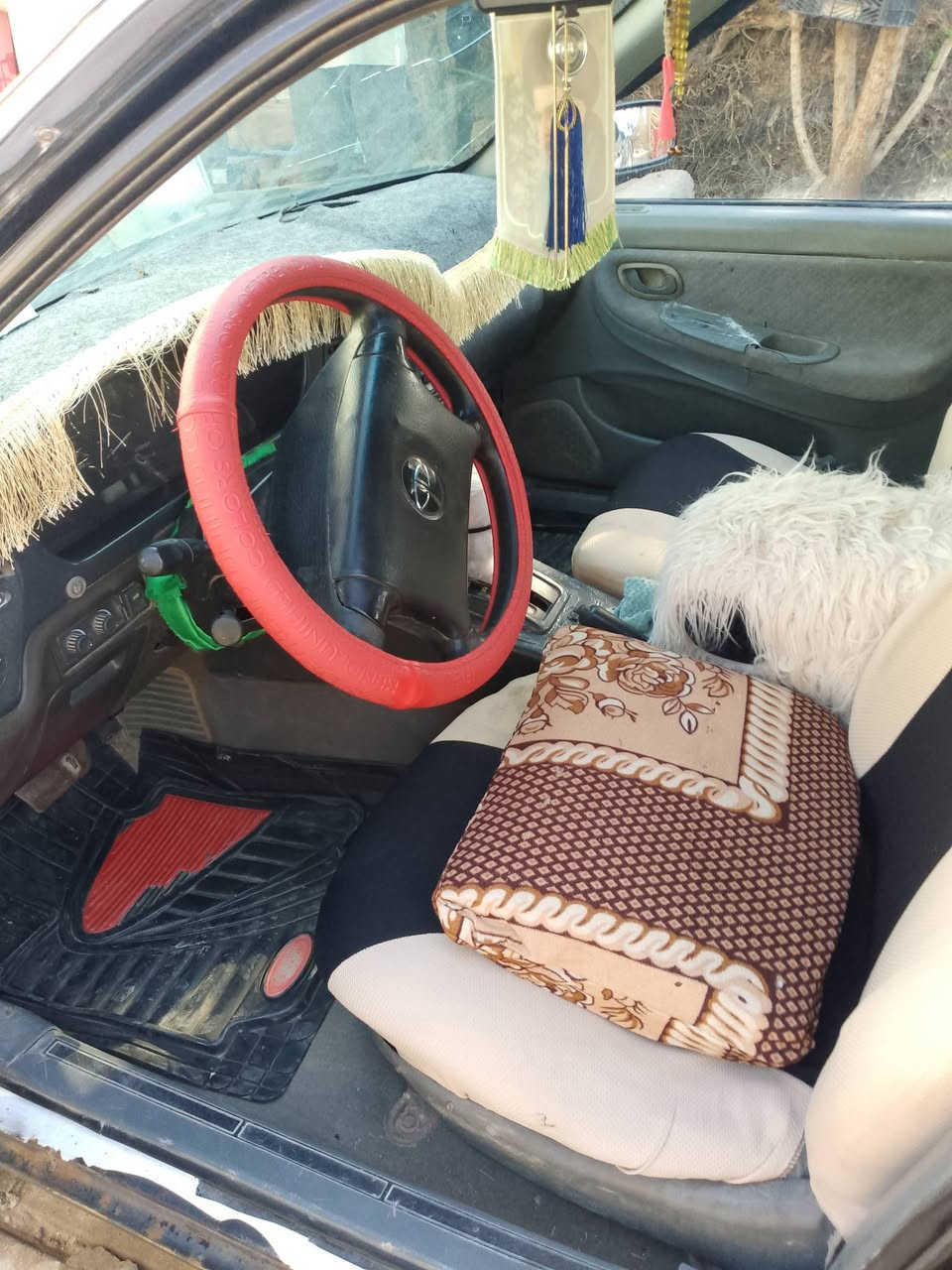 سلام عليكم فراشة  لبيع 
ما نقصه بسمي كير مكينه مكفولت سدار حداديه حلوه سياره تخيل مكان السيارة واسط النعمنيه السعر 32 وبيها مجال ***********
