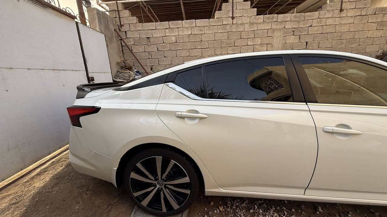 نيسان التيما 2022فولsr فتحة                                                     معوقين بصرة باقي سنتين ونص
ماشية 17 الف كيلو                                                                  محرك 2500 المرغوب بانزين عادي بدون اي دوانز                رادارات امامي وخلفي كشنات جلد ودفئة بالكشنات
سيارة وارد امريكي داخلة تقرير غرق كفالة حت الدعاميات بيها طخة بالبنيد صغير مبينه بالصور
سيارة جاهز اي نقص ما بيها 
مكاني البصرة
سعر 155 $
***********
