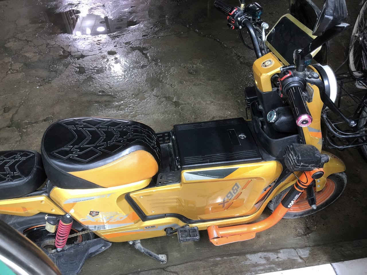 باسكيل شحن X900
شرط من كلشي نضافه فول 
سعر ٤٥٠وبي مجال 

‭٠٧٨٦ ٢٨٥ ٢٥٤٩‬
عنوان الحويجه
