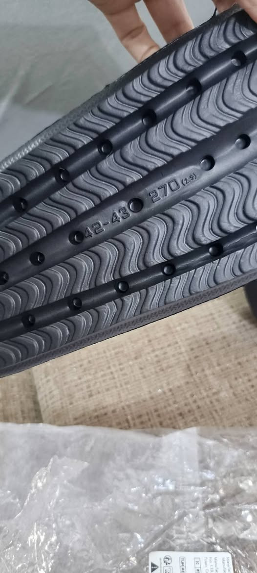 شبشب رجالي القطعة ٧ ألف


**إذا كنت صاحب هذا الإعلان وتريد حذفه لأي سبب، رجاءا أرسل رسالة إلى الدعم الفني**