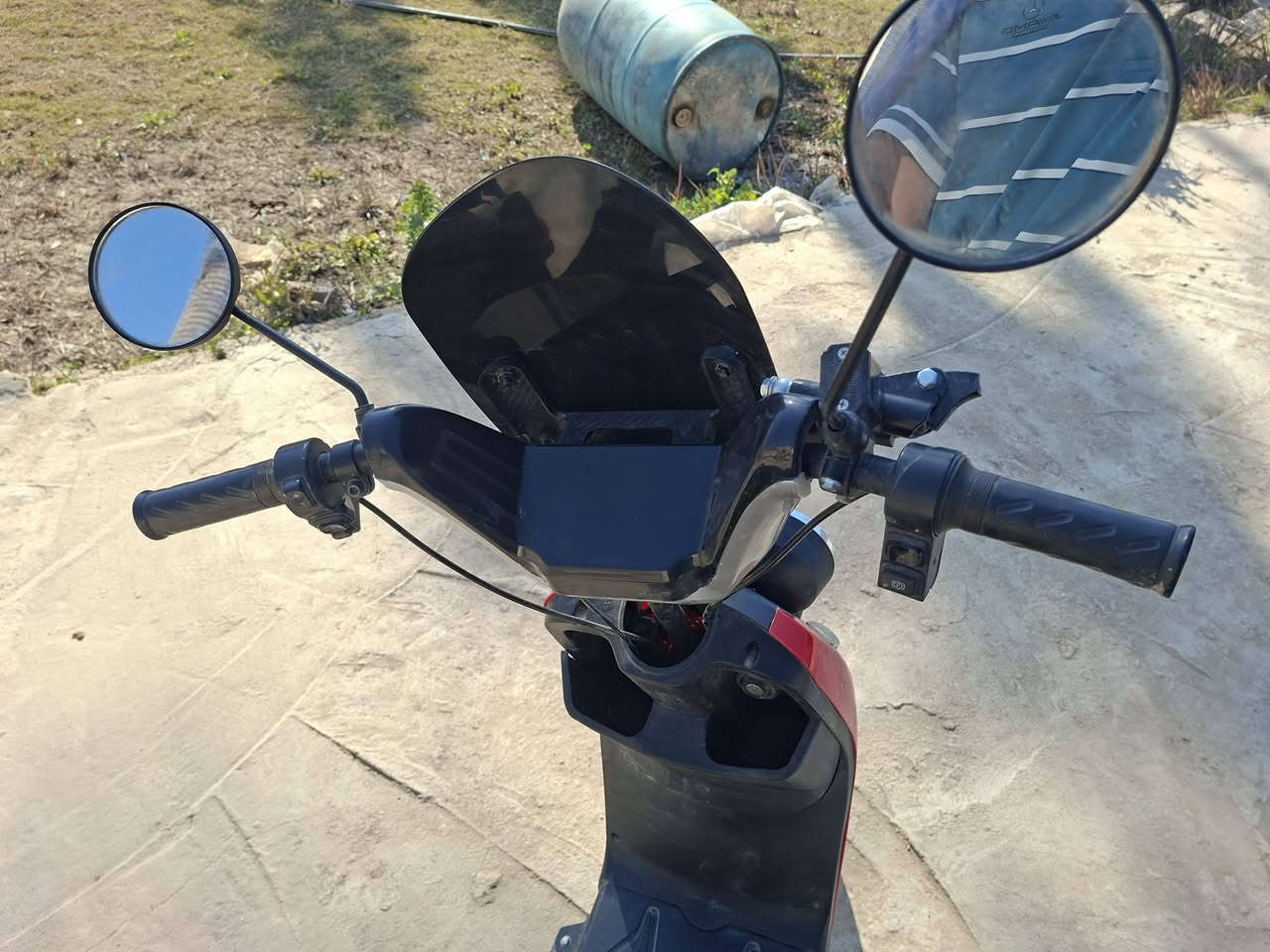 دراجه شحن للبيع 5بطاريات 
تشتغل كارت وبصمه وسويج 
السعر غير محدد 
الستفسار ***********
