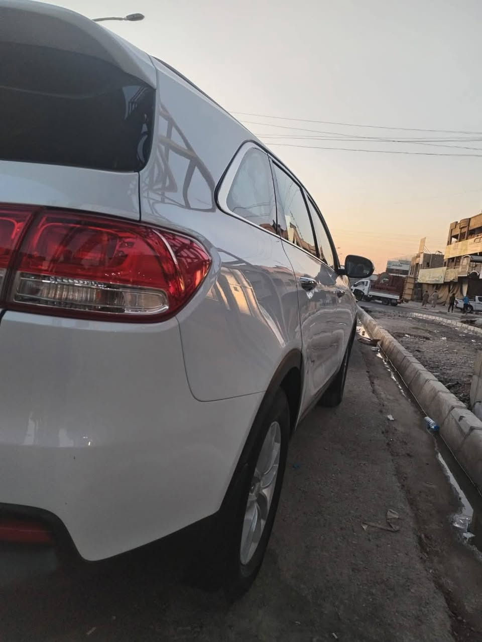 السلام عليكم وحياكم مكتب المدين وياكم 👋
سورنتو ٢٠١٨ امريكي 🇺🇸
رقم أربيل انكليزي وسنوية جديدة تشتري من الشرعي🚦
كابون بنزين بيها ⛽
محرك ٤ سلندر شرط  🏧
ماشية ٩٢ كيلو 🆕
مواصفات نص فول، 🪬
ضررها باب السكن وبيها نص صندوك بدون دواخل 🛠️
السعر ١٧٠ وبيها مجال 💸

🕙اوقات العمل  من الساعه العاشرة صباحا الى الساعه العاشرة مساءا 
 🔴 قفل ماكو بالتلفون رجاءا تعال شوف قيم واخذ بسعر الي يعجبك

العنوان :- مكتب المدين لبيع وشراء السيارات الموصل موصل الجديدة شارع بغداد مقابل جامع الاغوات
 
الاتصال ع الارقام 
***********
***********
