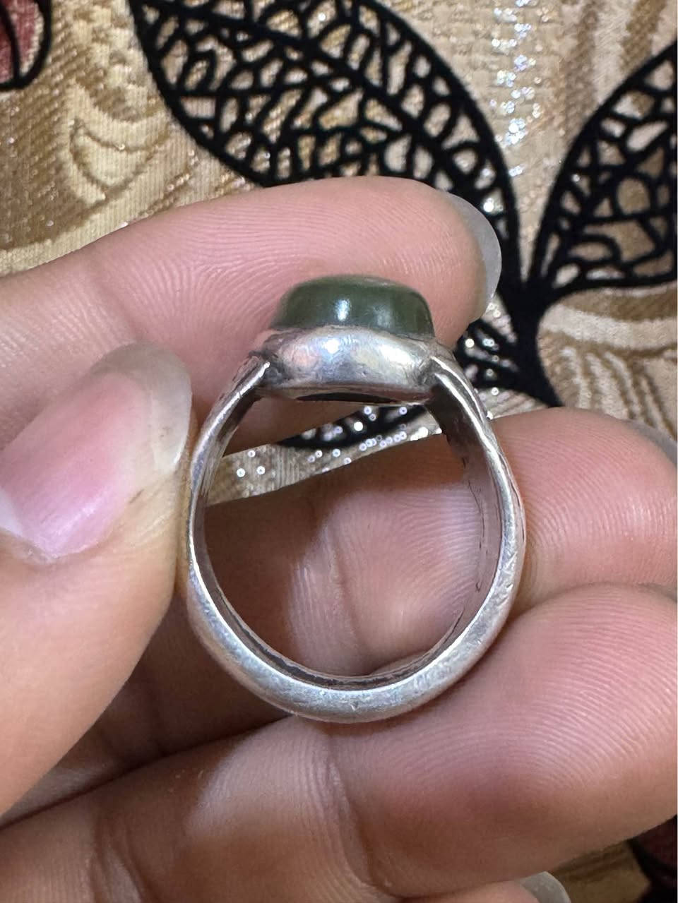 اللهم صل على محمد وال محمد 
خاتم يشم يماني قديم
قطعه في منتهى الروعه والجمال
مصاغ يدوي قديم فضه عيار 925
مقاس الخاتم 21/22
يوجد توصيل جميع المحافضات البصرة, العراق


**إذا كنت صاحب هذا الإعلان وتريد حذفه لأي سبب، رجاءا أرسل رسالة إلى الدعم الفني**