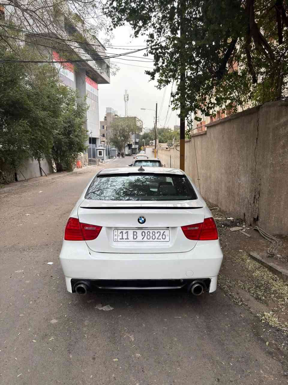 Bmw 335i 2008
6 line Twin Turbo 3000

كاميرا خلفية 
شفتات ستيرن

شاشه car play 

فتحه سقف 

السياره تدعم ال comfortable key تفتح وتقفل الابواب باللمس  واناره ترحيب

السياره فول مواصفات ومابيها كل نقص وايضاً بدون مسج مكينه والتيربوهات كلهم بصحه ممتازه جدا

كير zf

مري شفط 

بردات خلفيه

السياره بعد بيها طن مواصفات 

ضربتها جاملغ امامي جهت الراكب

مكاني بغداد 

   السعر 100 (قفل(   مستحيل تحصل بنظافتها بهيج سعر مال بيع مستعجل

 دينار واحد مناقصها     

للتواصل ***********
