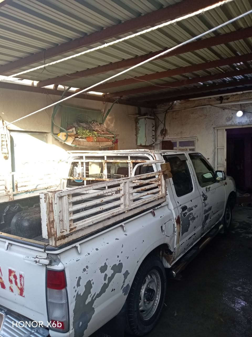 السلام عليكم بيكم نيسان شبوط البيع مديل الفين 2006 رقم بصره اليف الماني  السيارة مكفولة من الضربة والصبغ السعر 85الهاتف *********** بي واتساب
