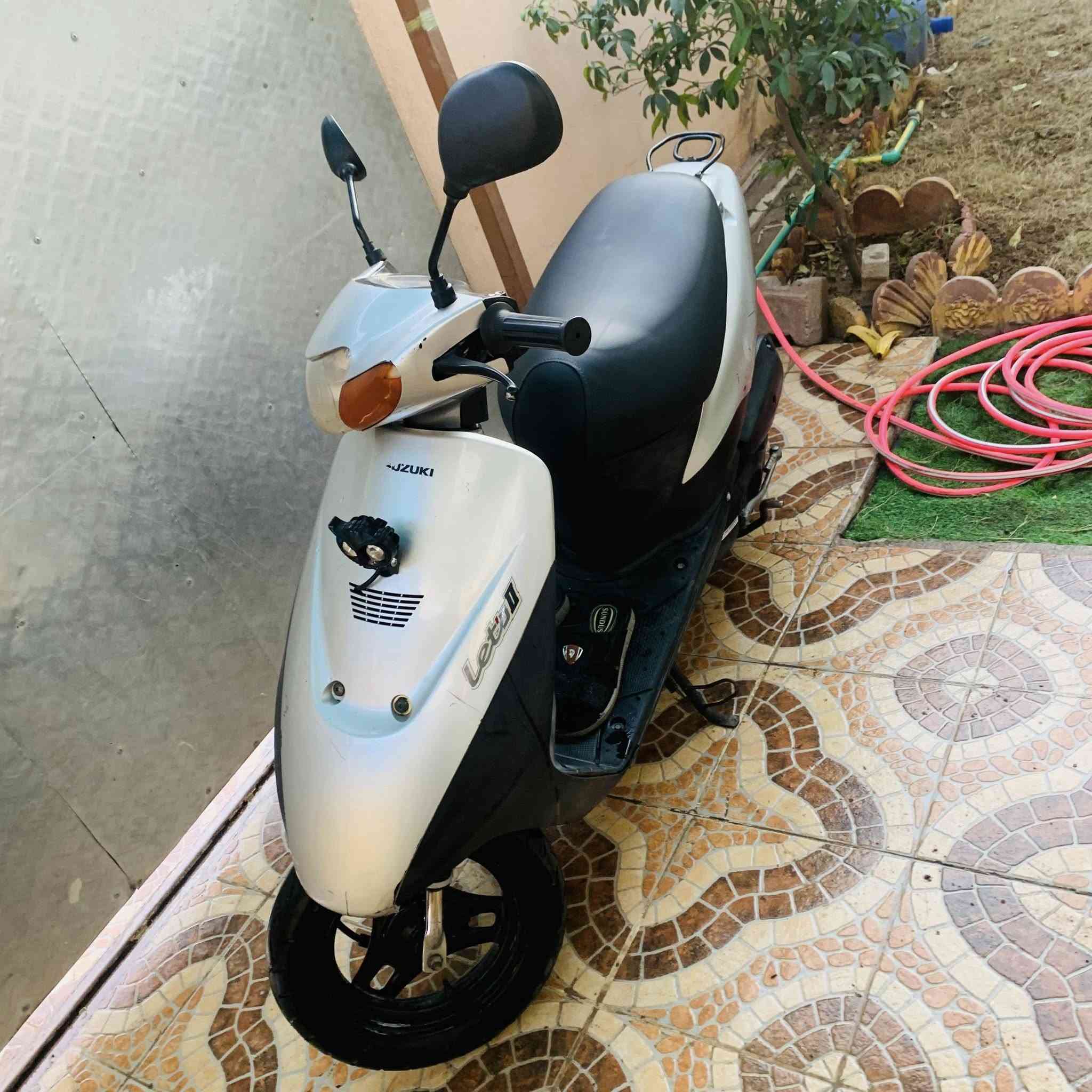 دراجة سازوكي للبيع السعر ٢٥٠ وبيها مجال للاستفسار ***********
