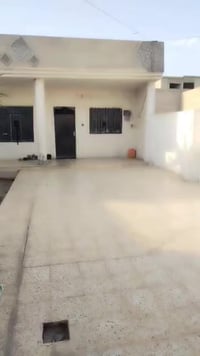 حي العبور الثانيه • ٣٥٠م • ٢ غرف