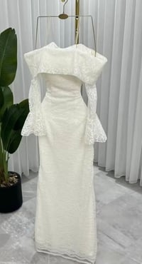 ملابس • ملبوس مرة وحدة