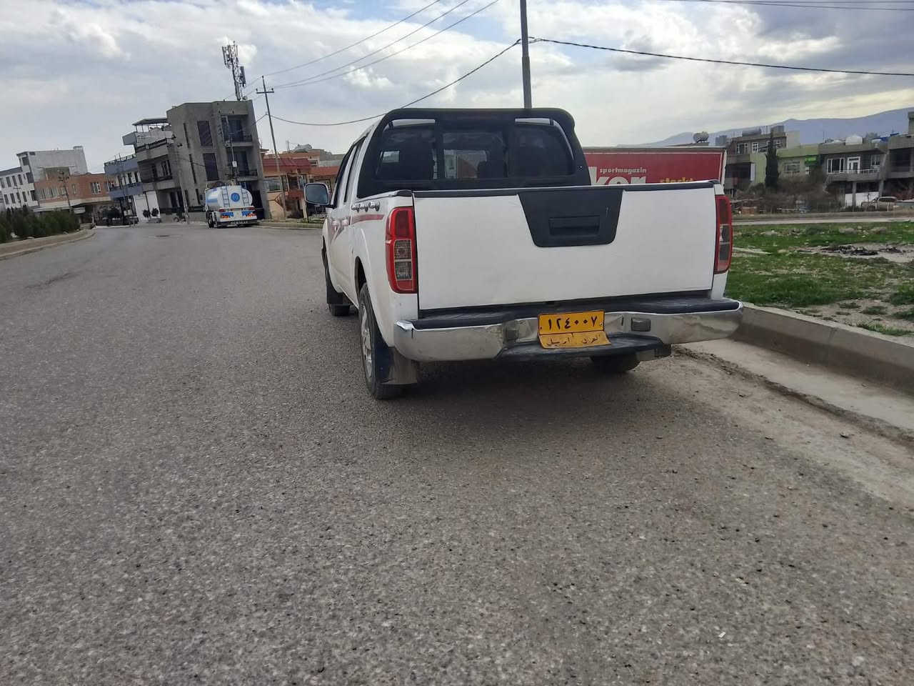 نیسان ناڤارە بۆفرۆشتن مۆدێل 2012بیلات تۆماتیک بەناوخۆمانەوەیە سەنەوی تازەیە سێ پارچەی پێشی ڕەشە قرچێککی بەسیتی هەیە درگای دواوەی پەمپە چوارتایەیلۆک ماڵی دۆستە شانوسەقفی لۆکلۆکە سەیارەکەزۆرجائیزە لەسلێیمانیم *********** السليمانية, العراق
