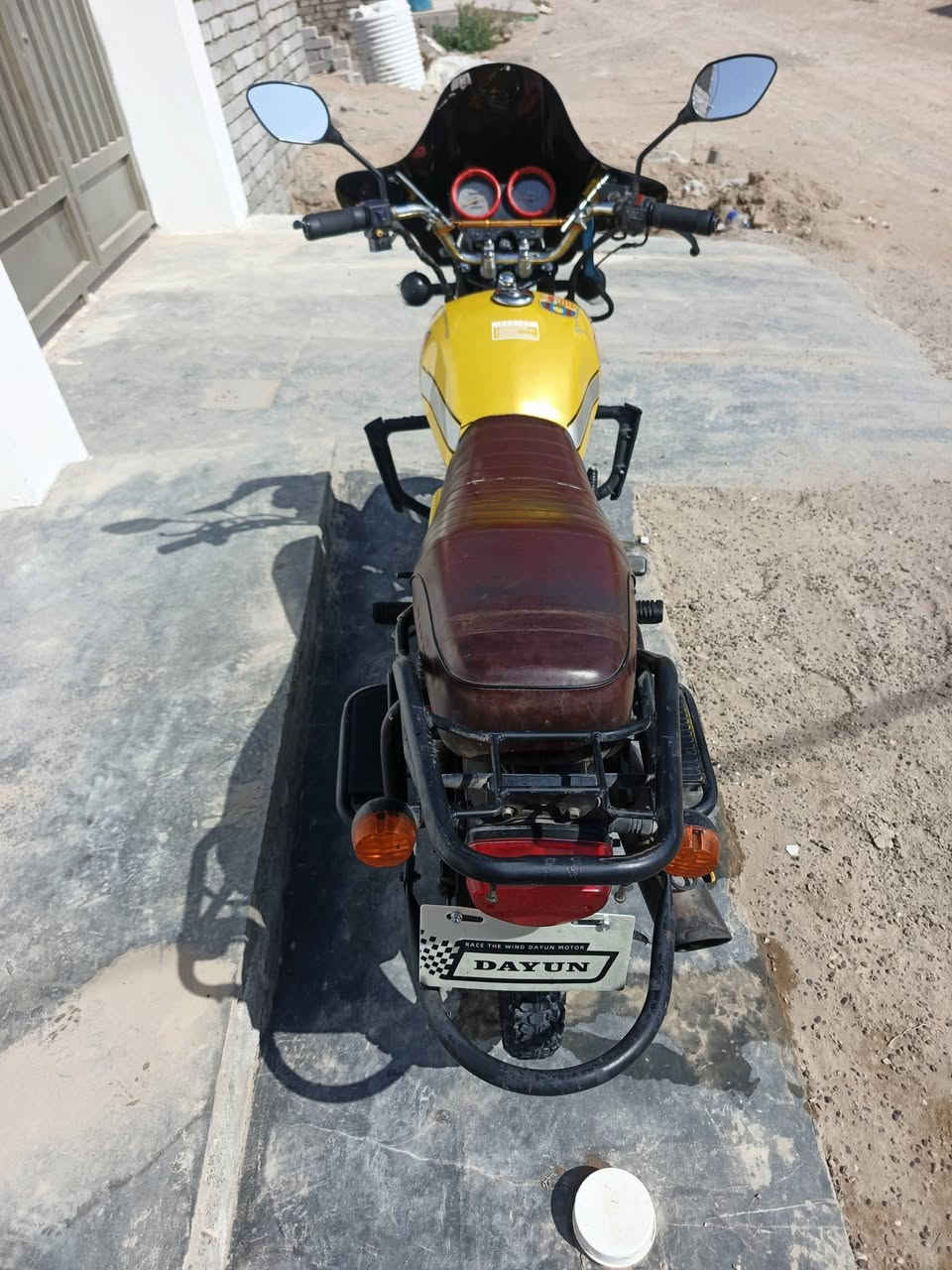 سلام عليكم ديوان موديل 24 شاصي 26 مكينه كلك فقط مكاتبه 200 ما مفتوحه سعر مليوان او 100 بي مجال مكاني سامراء ***********
