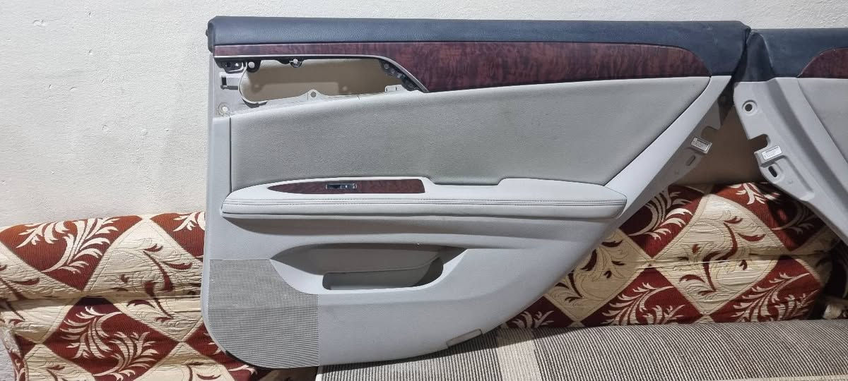 بطاين افلون  تخم كامل 4 نضيفات مكاني بصره لسعر 60 الف اربعتهن 
***********
