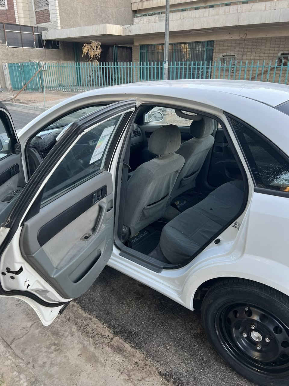 اوبترا ٢٠١٢ سياره جاهزه مر كلشي. محرك شركه لاتنقيص ولا تبخيزر قايش واتر بم جديد اليوم شديته كهربائات كله شغله  تبريد خير من الله  شاشه كامره دواره سياره حيل حلوه بيه صبغ جاملغات اماميه  بدون دواخل. مكان السياره بغداد السعر 83وبيه مجال بسيط وهذه رقمي***********الشراي يتصل ولحد يكسر بحلال غيره زجاء الرزق عله رب العالمين
