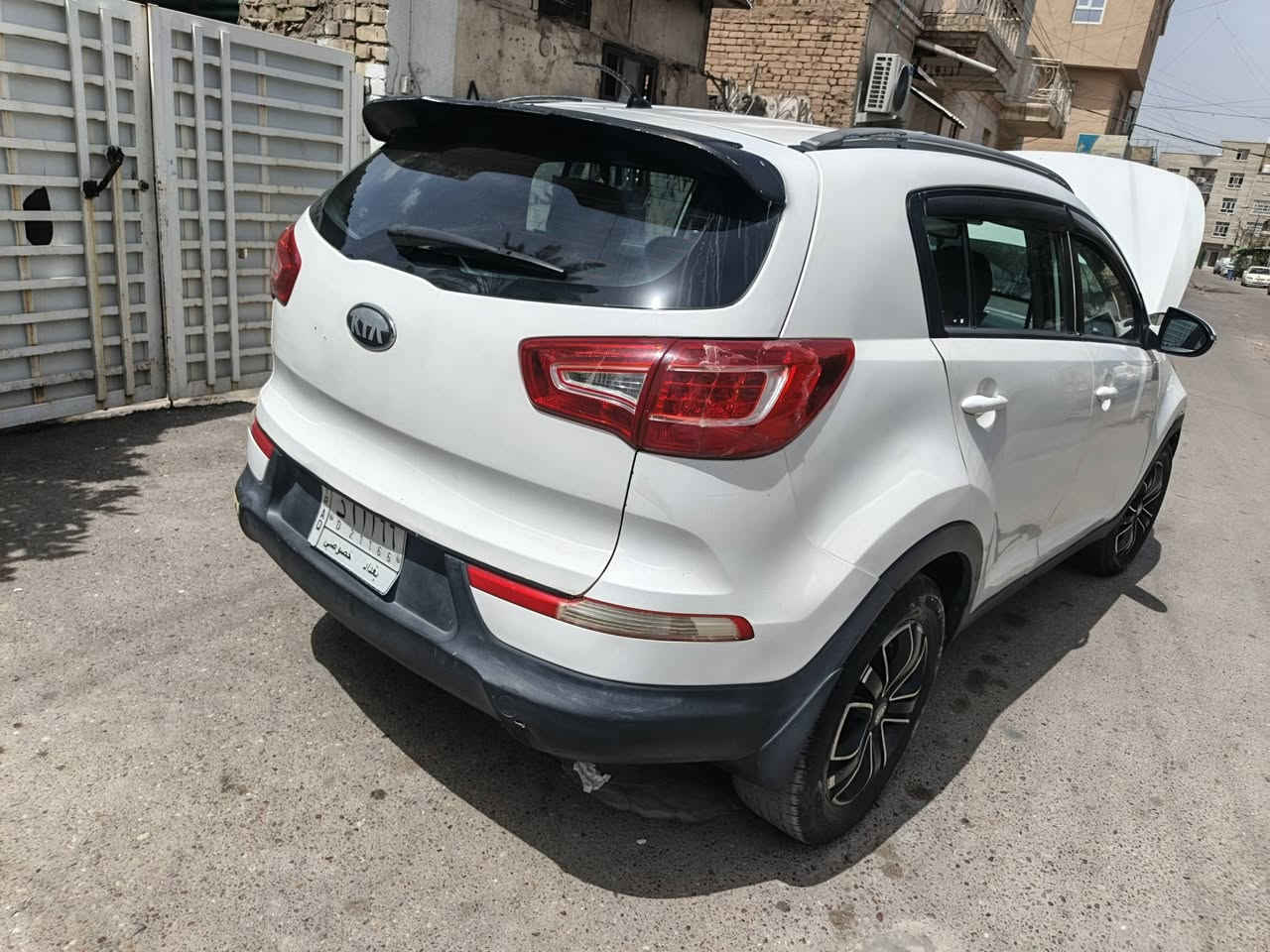 متاح بيع فقط سبورتج١٤ خليجي مكينه ٢٠٠٠ دوش جفيه جانبية خفيفة جدا جدا ومصلحه وجاهزه من كل شيء بغداد بسم زوجتي سعر١١٠بغداد اعظميه نقال ***********
