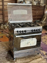 طباخ فرش مصري كله شغال ونظيف السعر ١٣٠  رقمي 07733630610