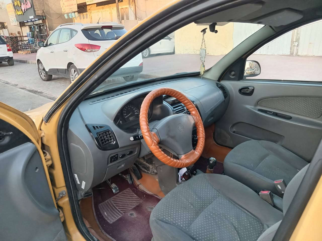 طيبه مديل 2015  سنويه مجدده 30   بدون ضربه او صبغ   عده جاملخ لامامي بارد  فقط  مكينه  أو كير    نظيفه  لاستفسار *********** لسعر 30 ورقه   لعنوان بغداد العبيدي
