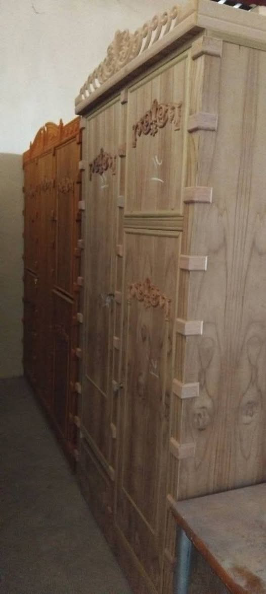 سلام عليكم كناتير حطاطه جديد مو مستخدم كولش حلوه اكوو 4 باب او 3 باب او 2باب كولشي متوفر عندي استفسار خاص


**إذا كنت صاحب هذا الإعلان وتريد حذفه لأي سبب، رجاءا أرسل رسالة إلى الدعم الفني**