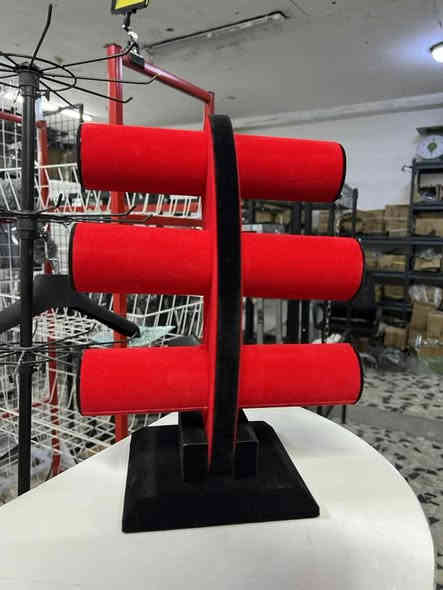 عارضت اكسسوارات متوفرة لدى محل سيد 
للاستفسار تواصل معنا خاص او على رقم ***********
