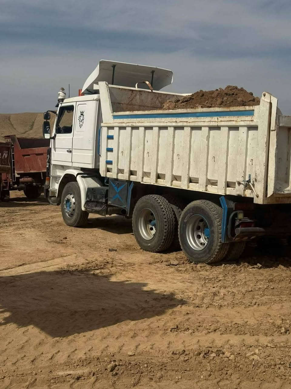 السلام عليكم گلابه للبيع سكانيا 113
محرك 12ونص

كير 5ب5

سنكل بومه

محرك نضيف لاصرف لا نفخ 

رقم نينوى دولي

شرط وكاله والتحويل

مكان السياره / الموصل

السعر /185

رقم الهاتف/ ***********

Arkan Aldulimy
