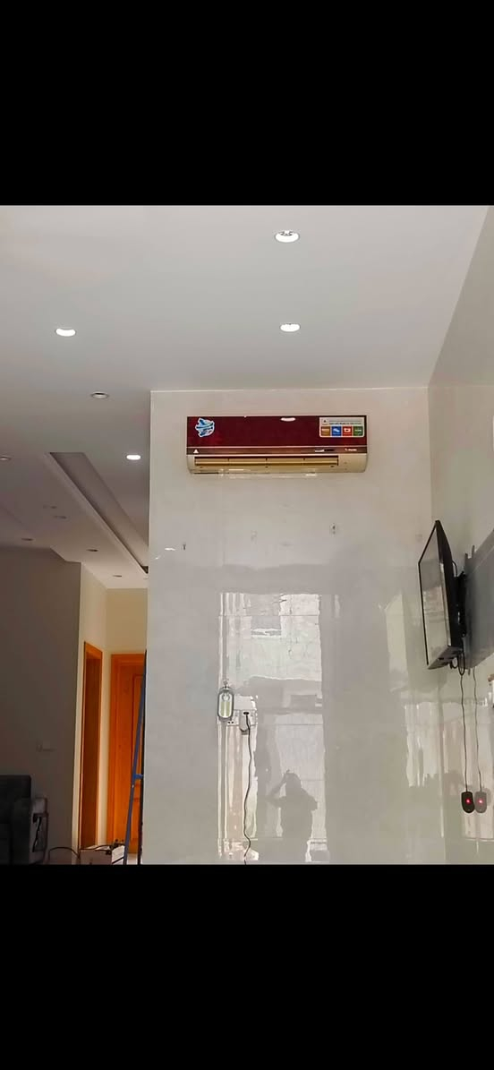 من اهالي اليرموك
المهندس لنصب وصيانه كافه السبالت

***********
