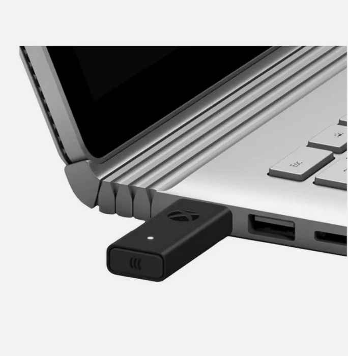 " #دنغل_مايكروسوفت إكس بوكس اللاسلكي لنظام التشغيل ويندوز (Microsoft Xbox Wireless Adapter for Windows). 

#بسعر_10_الاف_فقط.

* يسمح بتوصيل يدات تحكم Xbox اللاسلكية بجهاز الكمبيوتر الذي يعمل بنظام ويندوز 10 أو 11. 

* يوفر اتصالاً لاسلكياً مستقراً بأوقات استجابة أسرع وأقل تأخيراً مقارنة بتقنية البلوتوث. 

* يدعم الصوت الاستريو اللاسلكي والدردشة داخل اللعبة. 
يتميز بتصميم صغير ومدمج.

* ويدعم توصيل ما يصل إلى 8 يدات تحكم في وقت واحد. بغداد, العراق


**إذا كنت صاحب هذا الإعلان وتريد حذفه لأي سبب، رجاءا أرسل رسالة إلى الدعم الفني**
