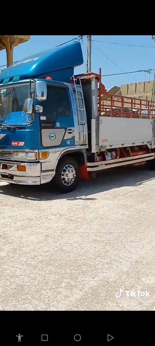 سلام عليكم هينو للبيع  سته وربع أبلادي سياره مكفول سياره بسمي تحويل ثاني يوم المكان السماوه 
الىرقم***********
