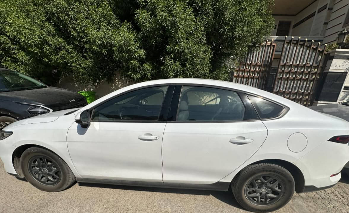 السلام عليكم BYD جن بلاص 2025 سيارة مرقم بغداد بأسمي ماشية 17 الف مواصفاتهة معروفة شاحنتهة موجودة سيارة نضيفة شخط مابيهة
مكان سيارة بغداد ساحة ميسلون السعر 18،500


**إذا كنت صاحب هذا الإعلان وتريد حذفه لأي سبب، رجاءا أرسل رسالة إلى الدعم الفني**