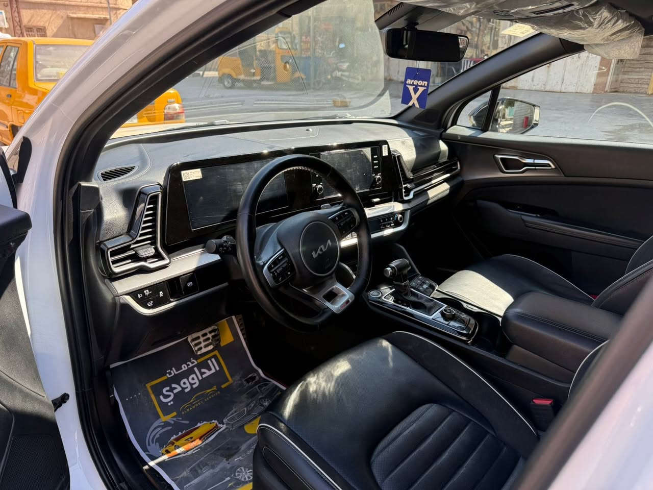 للبيع
سبورتج 2023 GT لاين فول مواصفات للأخير
(جيتي لاين )فول 1/1
ماشية 31 
وارد خليجي
رقم بغداد ‎الجديد الإنكليزي
‏‎ - بانوراما
‏‎ - سعة المحرك 2.000
-‏‎ مرتبط بناقل حركة أوتو 6 نمر
‏‎ - حساسات أمامية
‏‎ - حساسات خلفية
‏‎ - لايت زينون + LED
‏‎ - شاشة ديجيتال  متصل كامل
كشافات
‏‎ - بك لايت LED
‏‎ - ويل كب 19
-‏‎ اريل نفكيشن
-‏‎ تشغيل عن بعد
‏‎ -فتح الصندوق كهرباء ذكي
‏-‎ دشبول شاشة
‏‎ - شاشة ابل كار بلي واندرويد اتو
‏‎- كاميرا دوارة
‏‎ - المقاعد جلد اسود
‏‎ - تدفئة المقود والكشنات الأمامية + تبريد الكشنات الامامية
‏‎ - مثبت السرعة Cruise
الأوامر الصوتية
‏‎- أوضاع القيادة  Drive Mode
‏‎ - فحص أنظمة السيارة
‏‎ - حساسات ضغط اطارات
‏‎ - شفتات مقود
‏‎- تبريد شاشة
‏‎ - هاند بريك بصمة
‏‎‏- ABS
‏‎‏ - Auto Hold    أوتو هولد
‏‎‏- ISO Fex        ايزو فكس
‏‎- نظام مانع الانزلاق
‏‎- نظام نزول المنحدرات
‏‎- اشارة في المرايا الجانبية
‏‎- مخرج منفذ الطاقة
‏‎‏- حساسات كامله داير السياره
شاحن هاتف لاسلكي
ملاحظة/ السيارة مكفولة كفالة عامة ماعدا بارد 
استفسار  *********** العنوان بغداد حي القاهرة قرب جامع النداء 
السعر 230 وبيها مجال للطيبين
السونار منشور مال السيارة
