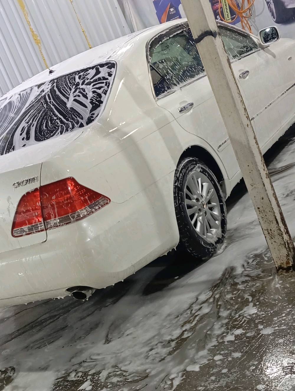 سلام عليكم شاهينة ادوات 2005 كصة جنطة 
3 دكم فوول ماعدة التنتة 
مانع انزلاق 
3 وضعيات قيادة 
بردة كهرباء 
كشنات كهرباء 
قطعتين تبريد 
كهربائيات كلهة شغالة 
كير ومكينة مكفول شرط الفحص 
مكينة 3600 
انارة ترحيب في الابواب والمري 
مري شفط 
شاشة جبيرة بلاد 
سيارة جديدة نضافة فووول 
تبريد ثلج تدفة شغالة  
حدادية جديدة 100%100
مكان السيارة العمارة
بيع رقم الاماني بصره وسنويه بيع فقط