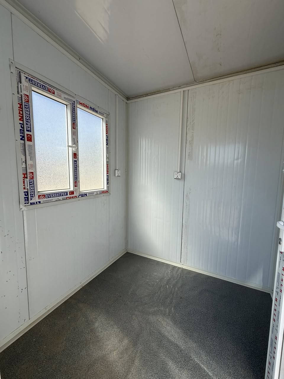 كرفان جديد للبيع قياس 2*2 مركز حله
***********
