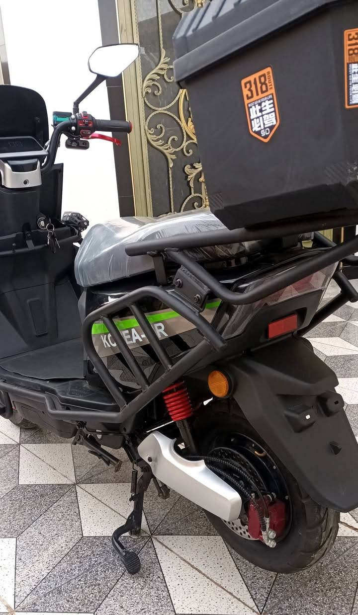 السلام عليكم
 للبيع سكنس كوري ام ار مدرع 2026 
نضام تشغيل سويج بصمه  كرت 
6باتري بطاريات  فول 
زنون رماش عالي ناضي الوان 
4سرعه/ دبل اشاره /نضام بك رجوع للخلف 
ماطور استخدام ( اسبوع فقط)
سعر 725وبي مجال بسيطحك جيتك 
 عنوان صقلاويه شهداء الثانيه 
او مول فلوجه 📍🚩
استفسار اتصال &
***********
***********واتساب
