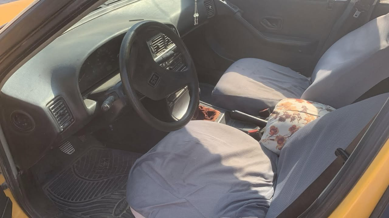 بيجو روى ابيع كوم حديد سياره حلوه وجاهزه محرك كير كشرهه كله مضبوط سنويه صاقطه بل 21 صاحبهه موجود ويريد تحويل رقمهه 1665 بغداد موازي عليهه غرامه واني ماعندي فلوس الهيئه مصفره وكامله عليهه عقد مكتوب سابقا اني ابيعلك بدون صاحب تريد تروح تحول تحويلهه ياكل هوه الغرامات 4 اوراق  اني ابيع كوم حديد تريد تروح تحول روح انطيك رقم صاحبهه وروح حول سعر 11 ورقه ***********
