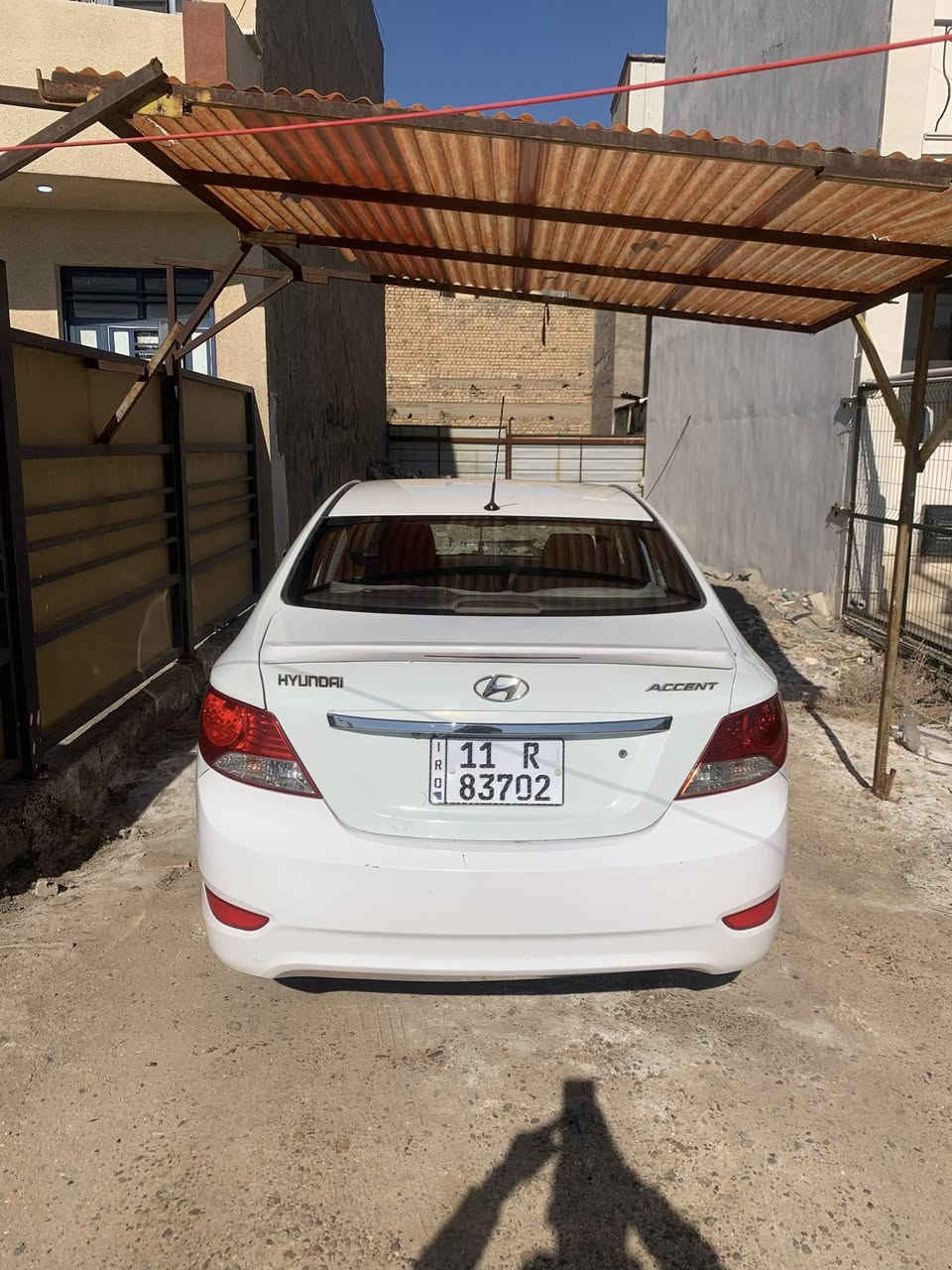 السلام عليكم
للبيع هونداي اكسنت خليجي موديل 2012  ماشيه ٢٠٠  الف km جرس 120 يشتغل محرك 1600 دوش سلايت رووف تحكمات شاشه كامرة خلفيه  ويل كب تحكم ستيرن كير ومحرك مكفولات السياره تبريد ثلج تخم تايرات جديد باتري جديد 
بيها ضربه بالجاملغ الخلفي وبيه ملاحظة بسيطه  ويراد اله صدر  باسمي الرقم الدولي 
 مكان السيارة بغداد السيديه متواجد فقط وره الساعه ٥ العصر 
 السعر 93 ورقه وبيها مجال بسيط
 السياره حلوة وناعمه وبالعافيه عل الي ياخذها
للاتصال :- ‭٠٧٨٩ ١٢٠ ٧٦٠١‬
