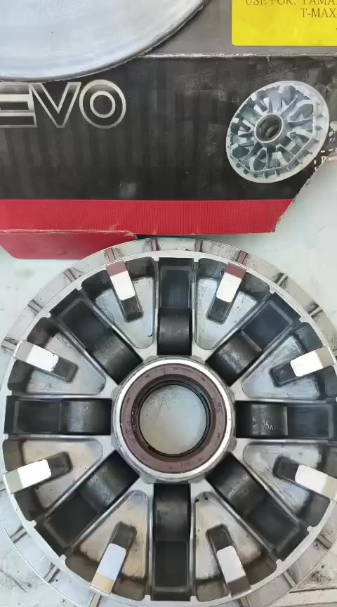 كلج speed evo Tmax 500  + 530 مستخدم شهرين فقط للبيع سعر 175 الف
***********
