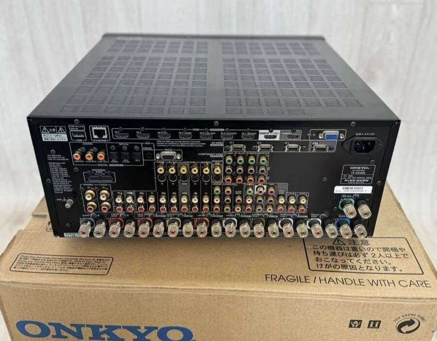 🔥 للبيع الوحش الأسطوري Onkyo TX-NR5008 🔥
بحالة ألوكاله (مُخزن)

✅ نظام صوتي 9.2 قناة
✅ قدرة تصل إلى 220 واط لكل قناة (وفق مواصفات الشركة)
✅ معالج صوت احترافي يدعم صيغ Dolby TrueHD و DTS-HD Master Audio
✅ نظام معايرة الغرفة المتقدم Audyssey MultEQ XT32
✅ هيكل ضخم وتصنيع فاخر بوزن يقارب 25 كغم يعكس جودة الفئة العليا
✅ عدد كبير من مداخل ومخارج HDMI لتوصيل مختلف الأجهزة
✅ أداء سينمائي مذهل وقوة كافية لتشغيل سماعات كبيرة بكل ثقة.
🎬 جهاز صُمم لعشاق الأفلام والموسيقى الذين يبحثون عن التفاصيل، القوة، والنقاء الذي اشتهرت به أجهزة Onkyo الرائدة.
📍 الموقع: المثنى
💰 السعر: 1700$ قابل للتفاوض
وأيضاً يوجد عندي جهاز من نفس ألاصدار وألشركه
onkyo tx nr5008 مستعمل شغال بالكامل لكن توجد فيه مشكله يمكن أصلاحها ( فقط لا يخرج صوت)


**إذا كنت صاحب هذا الإعلان وتريد حذفه لأي سبب، رجاءا أرسل رسالة إلى الدعم الفني**