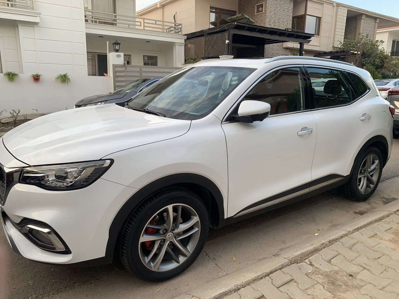 Mg hs 2022 trophy 30t

‎  سفری شەریکەیە زەمانی شەریکەی ماوە و تازە سێرڤز کراوە 

‎مەکینە ٢٠ تۆربۆیە مەڕغوبە 

‎فوول فوول مواسەفاتە 

‎پانۆرامە 

‎رادار٣٦٠ پلە 

‎دەبل اکسل 

‎شاشە

‎کامێرە٣٦٠ پلە 

‎سندوق شەفت 

‎ناو سوور 

‎کوشین جلد و کارەبای و هیتەر

‎ناو حەفت ڕەنگ

‎ئاوێنە ئیشارەت و کارەبای

‎پێنج مۆدی لێخورین 

Eco,Normal,Sport,super sport,Awd

‎زۆر مواسەفاتی تر 

‎سەیارەکە کلین تایتڵە

‎هیچ هیچی نیە

‎٦٣ هەزار کیلۆ مەتر ڕۆیشتووە
ژمارە تەلەفۆن (2127 749 0750)
‎ڤایبەر و واتساب


**إذا كنت صاحب هذا الإعلان وتريد حذفه لأي سبب، رجاءا أرسل رسالة إلى الدعم الفني**