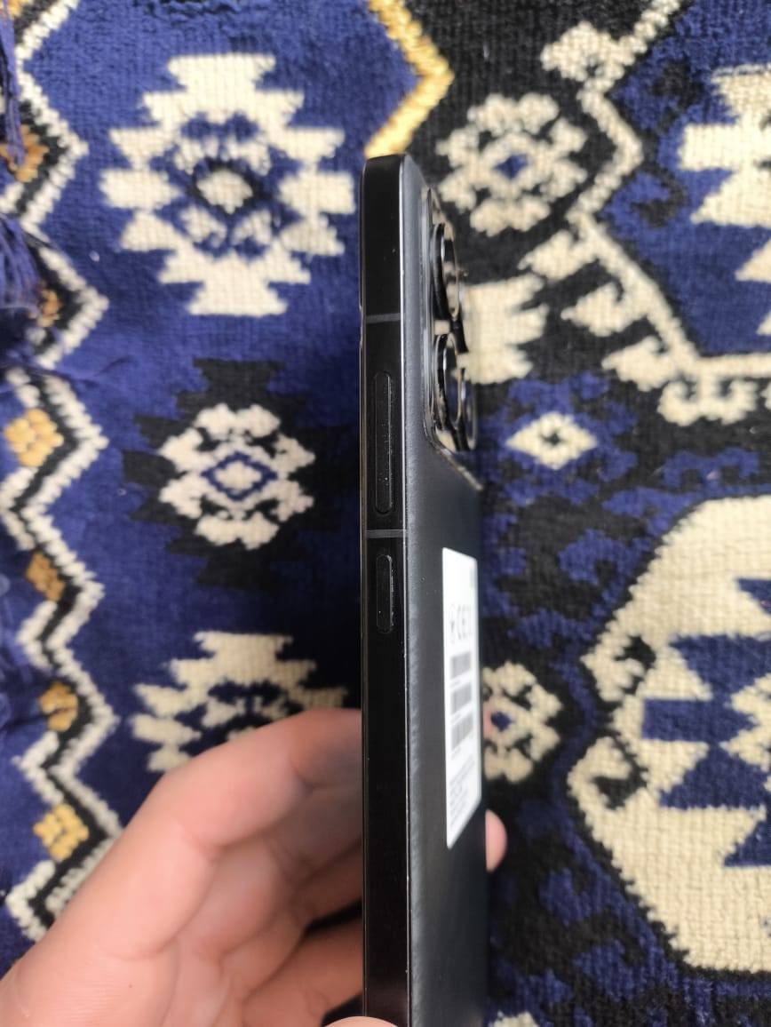 للبيع بوكو ف 6 برو ذاكره واحد تيره بايت شاحنه 120 واط .... بوبجي 120 فريم..
الجهاز بالشرط السعر 500 وبي مجال شراي خابر مو شراي اعبر المنشور للاتصال ع الرقم ***********
