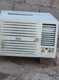 مكيف 2 طن نضيف جدا السعر 200 ضمان فحص 3 ايام رقم 07800264926