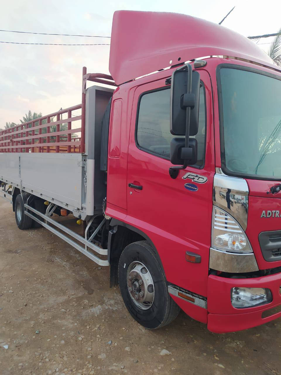 السلام عليكم ورحمه الله وبركاته 
 اللهم صلي على محمد وال محمد 

سياره شيطان للبيع موديل 2004 اصل بدي طوله سته وربع شاصي مكفول كفاله عامه شرط الفحص محرك سته فول عادي مامفتوح برغي  بدون بخار بسمي بغداد نكليزي تحويل ثاني يوم سنويه مجدده لل30 كامله في فيديو مكان النجف الاشرف الاستفسار ***********.
