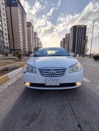 النترا موديل 2011 محرك 2000 فتحت سقف ويل كب خليجي الشركه العامه  بيها ...