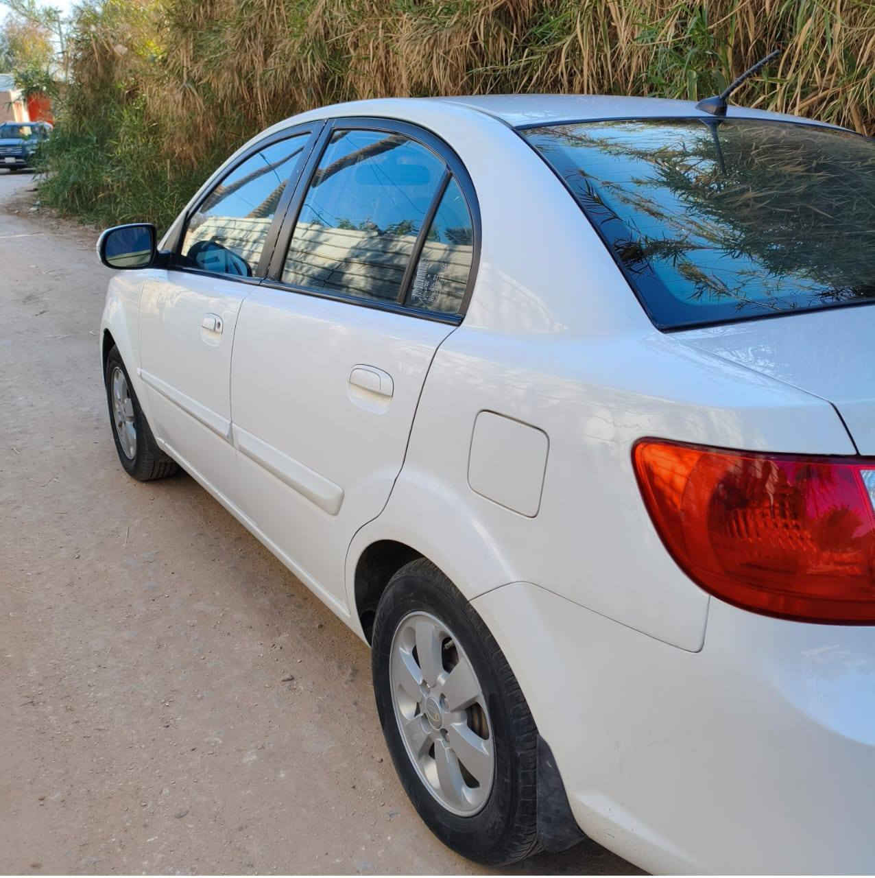 كيا ريو خليجي بسمي مالجناي مكينه1600جديده صاريومين من شديتها رقم واسط مكفوله ماعده قبق الجنطه الاستفسار على هذاالرقم ***********
