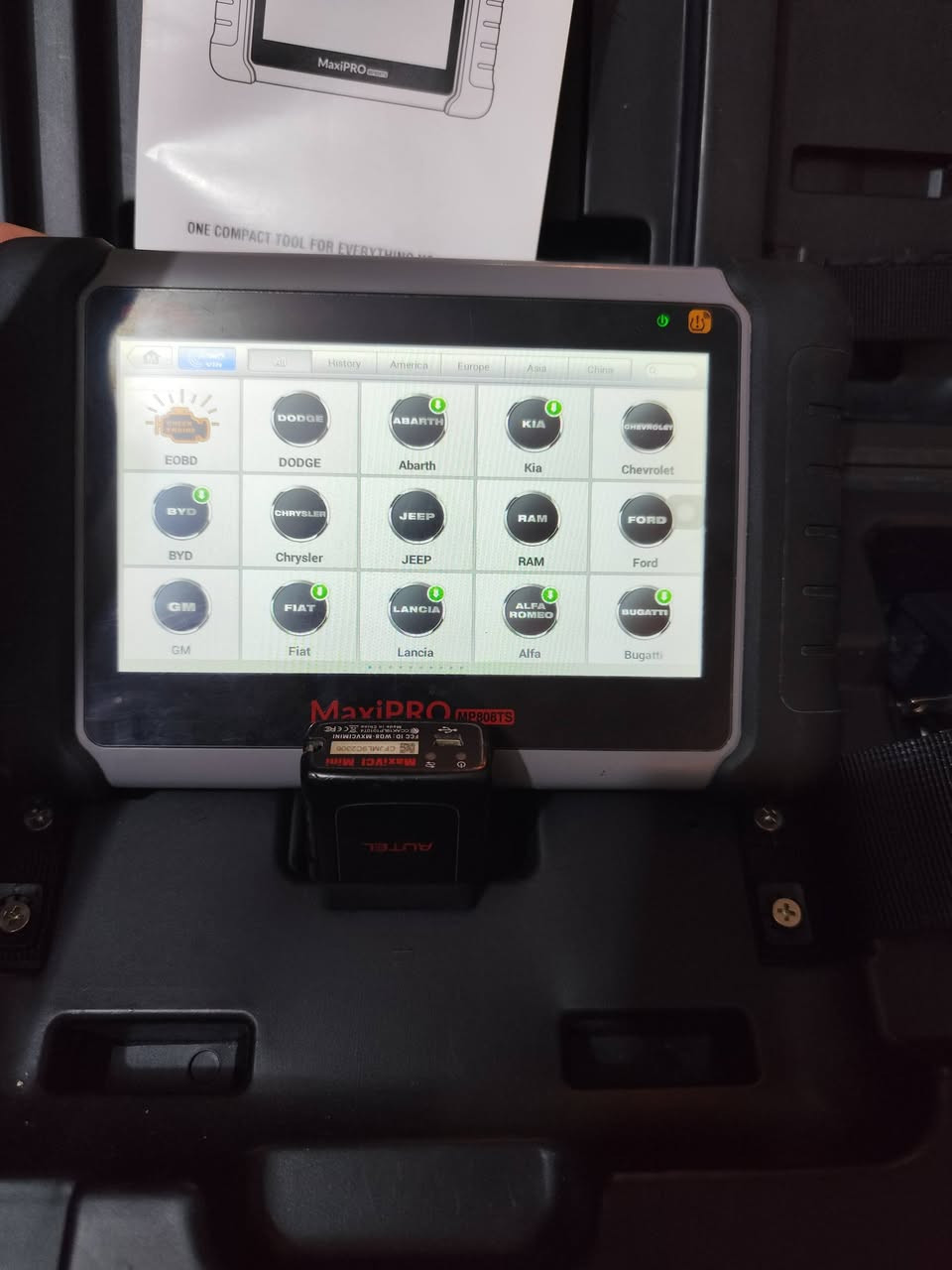 MaxiPRO MP808TS - MK3.
الجهاز نظيف جدا وبي تحديث ل٢٧ ويبرمج حساس تاير 
يحتوي على ٤٨ خاصية برمجيه
يحتي على لغة عربي وانكليزي
ويخطي بلفحص جميع انواع السيارات وجهاز من شركة لمعان الوسام
للبيع مكاني حله وتوصيل موجود للحجز والاستفسار على الرقم ***********

