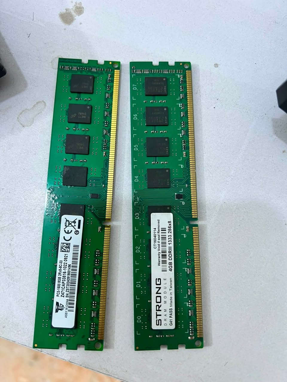 سلام عليكم
بور سبلاي ٥٥٠ واط ب٣٥ قفل قفل 
رامات ddr3 4*8=12 ب١٥ قفل قفل


**إذا كنت صاحب هذا الإعلان وتريد حذفه لأي سبب، رجاءا أرسل رسالة إلى الدعم الفني**