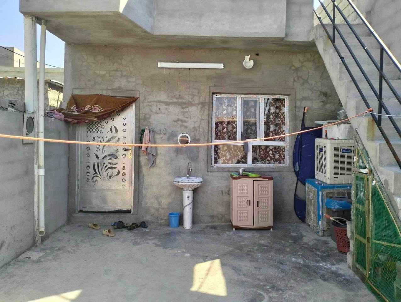 اعلان دار بلدية مضمون مقدم على التمليك للبيع 
وبي تسلسل 140 متر يحتوي عل غرفة نوم واحدة . ومطبخ حار ومطبخ بارد .واستقبال معزول . كراج سيارة وصحيات . درج خارجي .
 الموقع كركوك واحد اذار مقابل باب المعهد التقني. قرب المحافظة الجديده. بفرع جامع جميل اوجي 
سعر 33 مليون وبي مجال بسيط جدا
للاستفسار الاتصال على الرقم ***********
توجد خدمة واتساب وفايبر على هذا الرقم 
او الرقم الثاني ***********
لمعرفة المزيد من العروض تابع صفحتنا على الفيس بوك سجاد للعقار ونستقبل جميع عروض بيع العقارات
