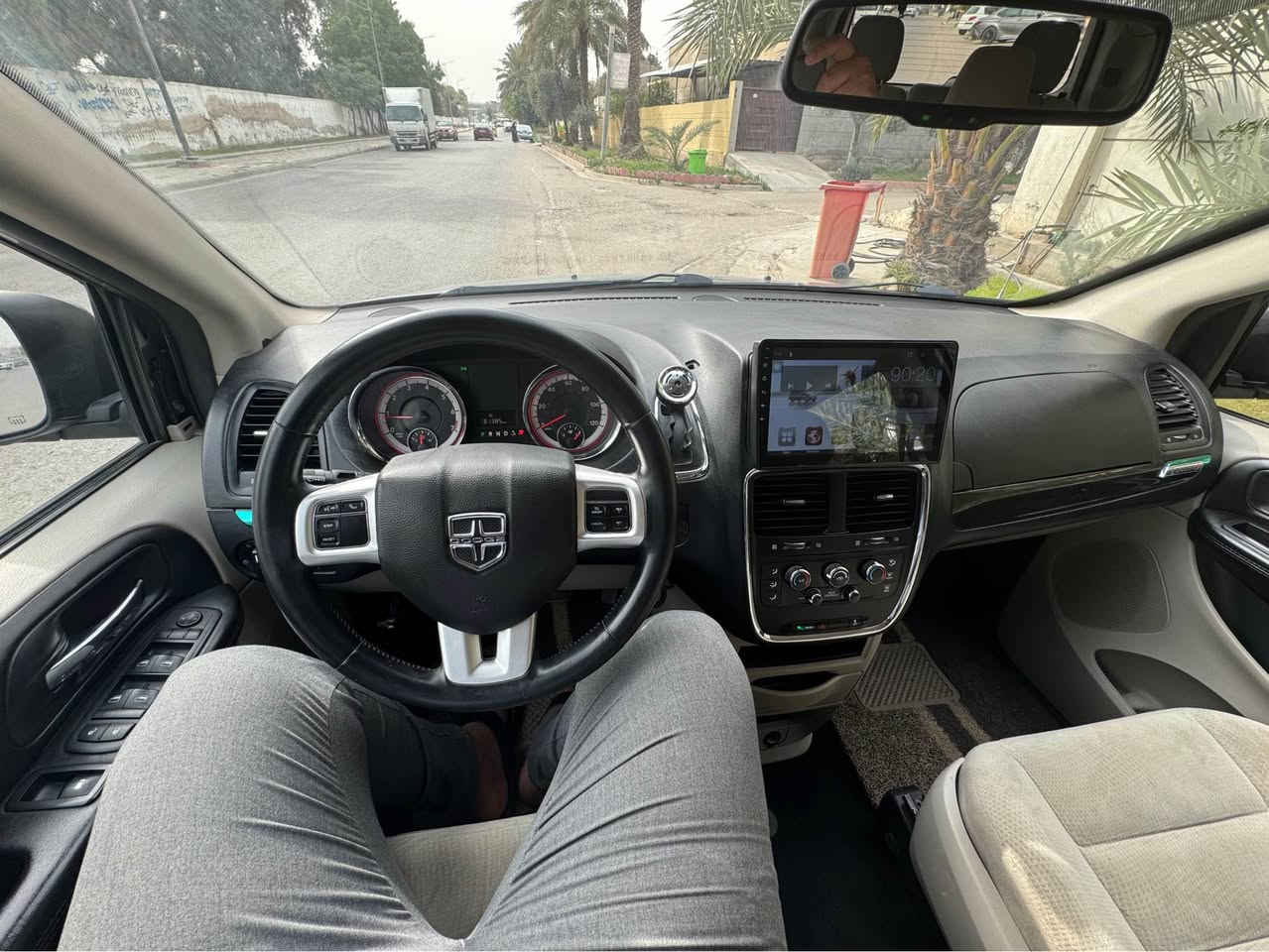 دوج كرفان موديل 2017 رقم سليمانيه ٣ قطع صبغ جاملغين امامي +بنيد صبغ  محرك كيره جديد مكاني بغداد العامريه تخم تاير جديدسياره جاهزه*********** بغداد, العراق
